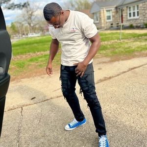 Meet your Posher, Kewone